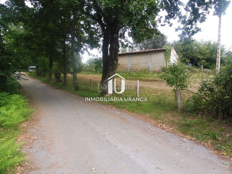 Foto c98b11e5-8df3-4e70-9d35-a3495c36b981. Terreny residencial a Rasines