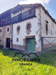 Casa  Balbacienta. Casa adosada de pueblo en guriezo