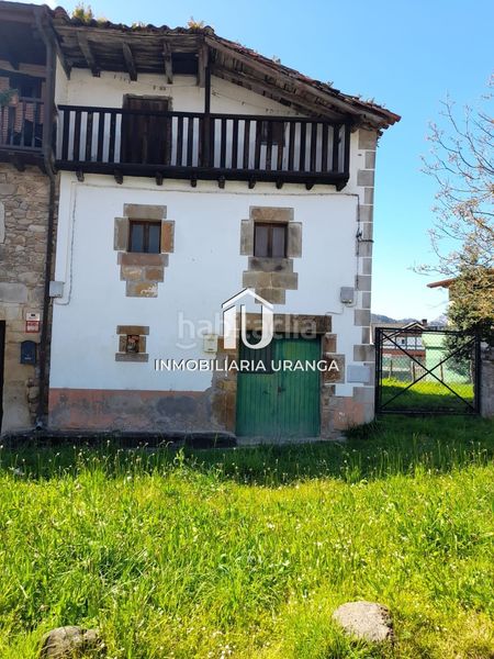 Foto 5d598ace-c5bc-41ea-b475-73d4872ba547. Casa a Guriezo