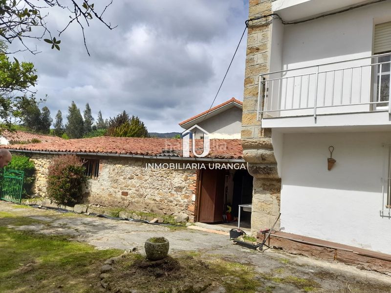 Foto 6a7678a1-6a76-4b9d-a5c3-7ae0d8738edf. Casa amb calefacció a Guriezo