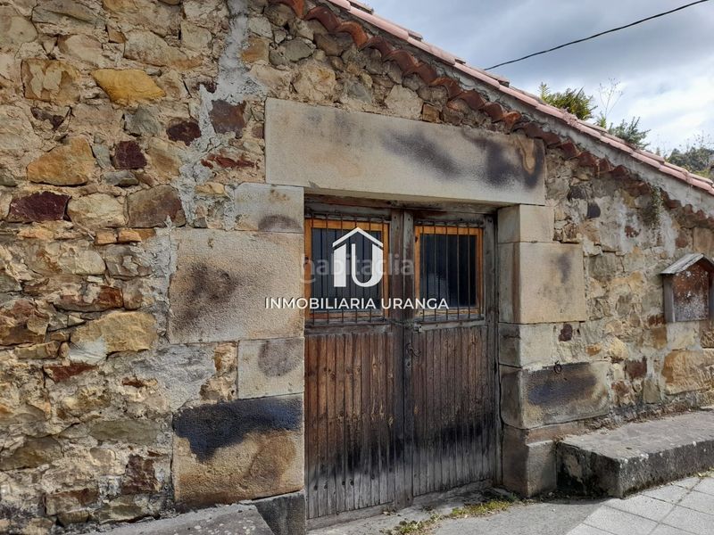 Foto ae5e4d20-f01e-4bab-bb10-3efa6f8892a4. Casa amb calefacció a Guriezo