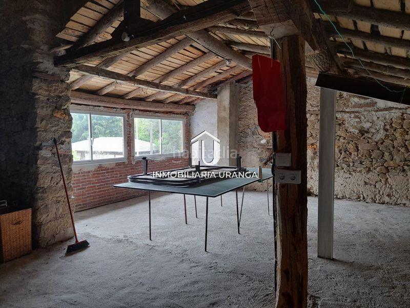 Foto d2e88350-d4ae-4650-90aa-b50569d678c8. Casa amb calefacció a Guriezo