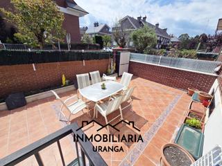 Casa a El Puntal. Chalet pareado con jardín en el puntal, laredo