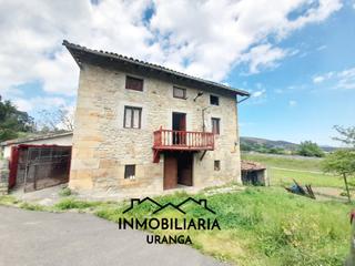 Casa  La escallada. Casa típica cántabra con 3.600 m de terreno, en bárcena de cicer