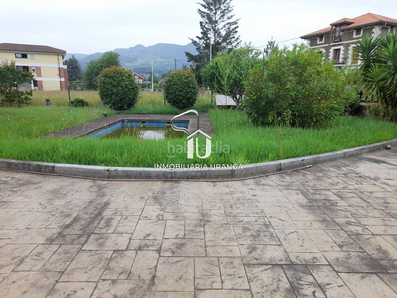 Foto c019e088-9823-456b-9f00-e1fcfca98e14. Casa amb calefacció piscina a Guriezo