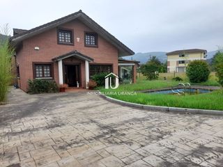 Casa  El puente. Chalet en guriezo con jardín y piscina privada  lista para entra