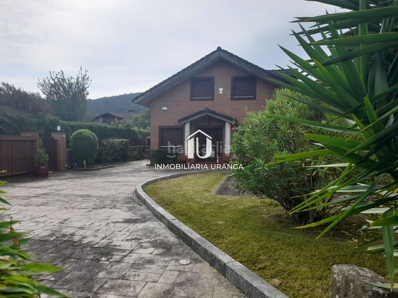 Foto ac770dcc-0129-416d-b9a4-8acf3f653905. Casa amb calefacció piscina a Guriezo