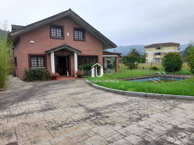 Foto f0f9421f-2118-40cb-8b02-78432d315e92. Casa amb calefacció piscina a Guriezo