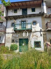 Haus  Lendagua. Casa de piedra de 237 m en guriezo
