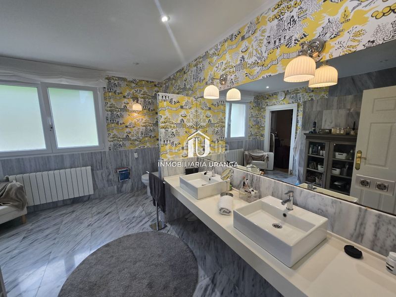 Foto 45ac9ccd-7916-4839-86ee-34c728e38ec9. Casa amb calefacció piscina a Meruelo