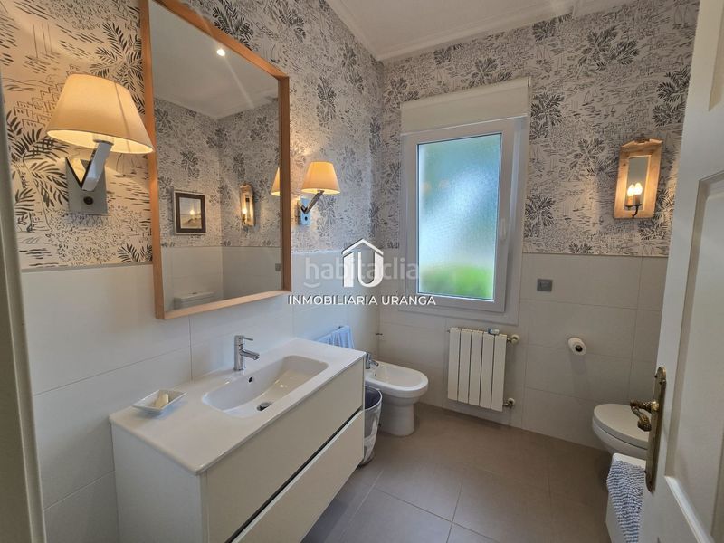 Foto d697c193-099c-423f-9f9a-543c497f3cb1. Casa amb calefacció piscina a Meruelo