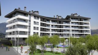 Pis a Santa marina kalea 1u. Proxima construcción en san antonio de etxebarri