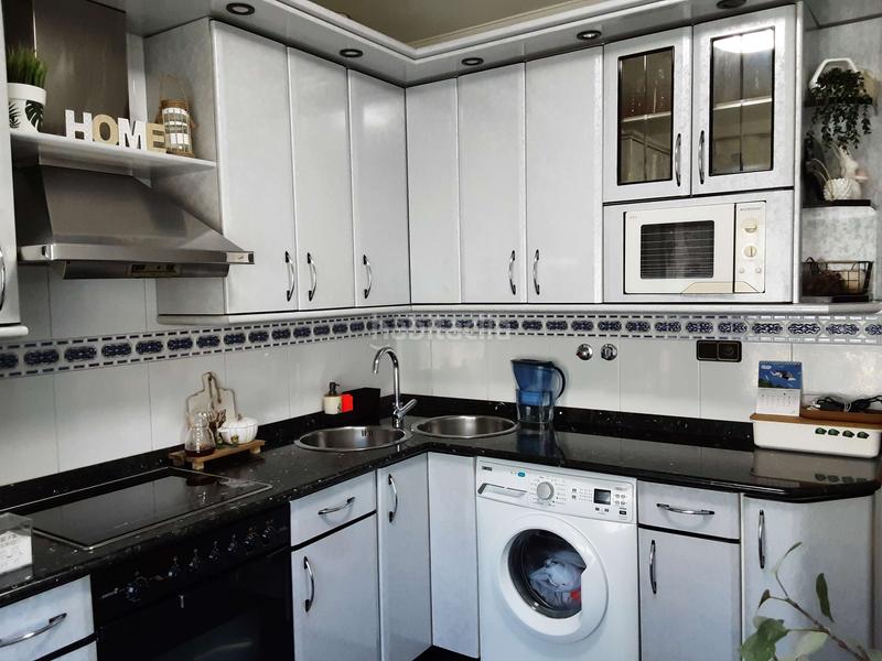 Foto b0ca7343-8a46-48e8-a51b-6eb49ed4406a. Casa adossada a isasi auzoa 22 a Llodio