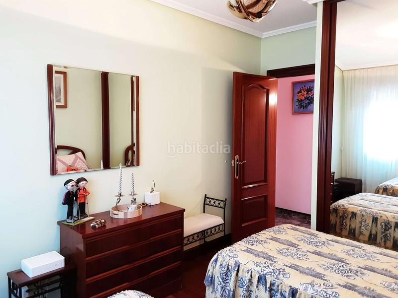 Foto fe2123f0-4119-462f-be7c-bb881e07ae74. Casa adossada a isasi auzoa 22 a Llodio