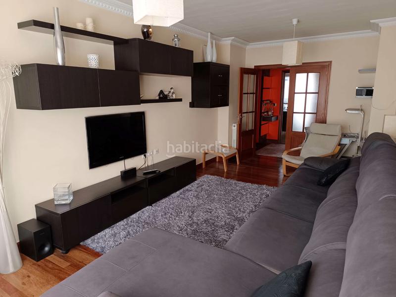 Foto 898d1773-8791-4a48-878b-ca4e0aaa75a3. Piso en pintor jose arrue kalea 8 venta de vivienda en laudio en Llodio