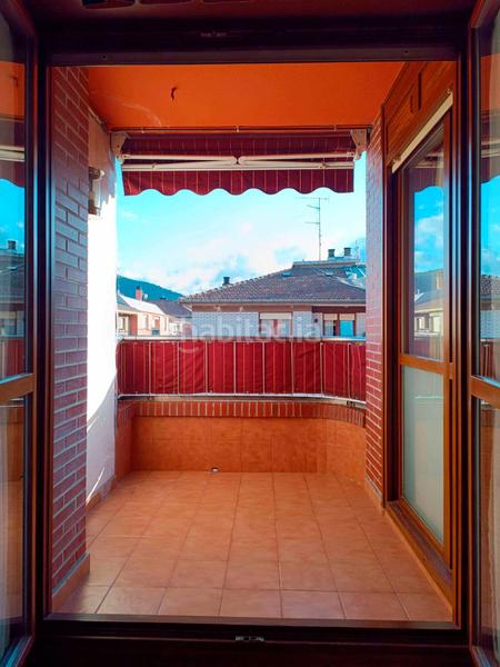 Foto e3b9851b-aac8-4da8-91a0-ecd8466fca7d. Piso en pintor jose arrue kalea 8 venta de vivienda en laudio en Llodio