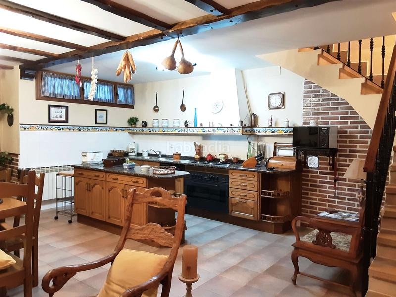 Foto a36d4a94-eaea-4057-b010-124ffe34d21e. Chalet in isasi auzoa 64 in Llodio