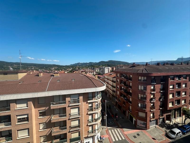 Foto c853d1e3-d48e-43fc-84ab-53219824affd. Àtic a frontoi kalea 16 a Amurrio