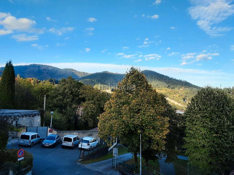 Foto 9f2dc07c-b081-4e5d-bef7-3918a7a491c7. Pis a calle arraño kalea 13 a Llodio