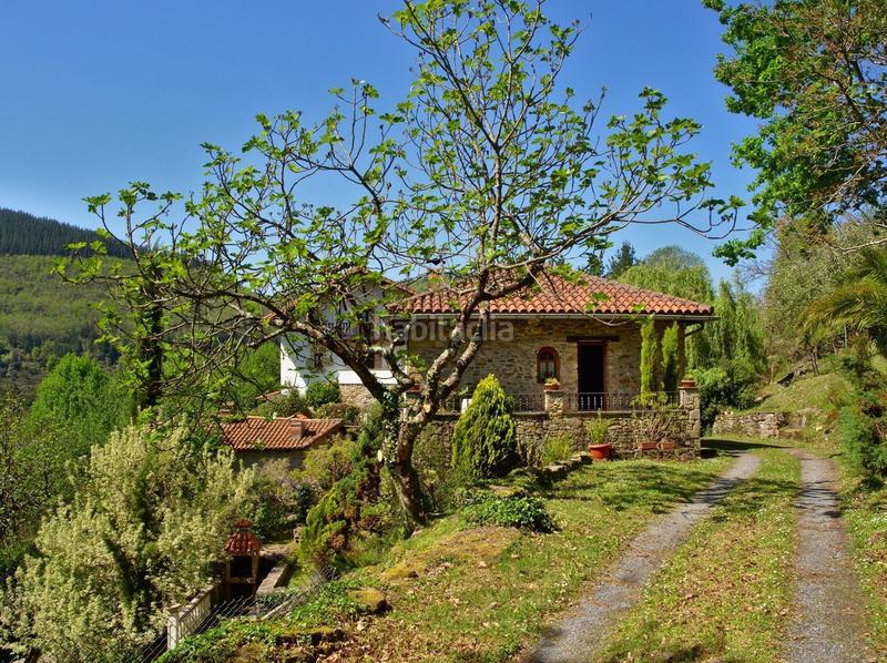 Foto d1e86d6a-6413-4bfb-81aa-a910106d7612. Casa a Orozko