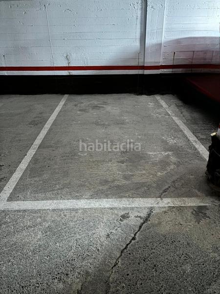 Foto d91b8d80-d3e0-4bc7-a88f-2bd2b43ae26d. Alquiler parking coche en Llodio