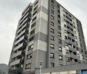 Appartement à Llodio