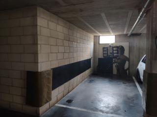 Autoparkplatz in Okondo