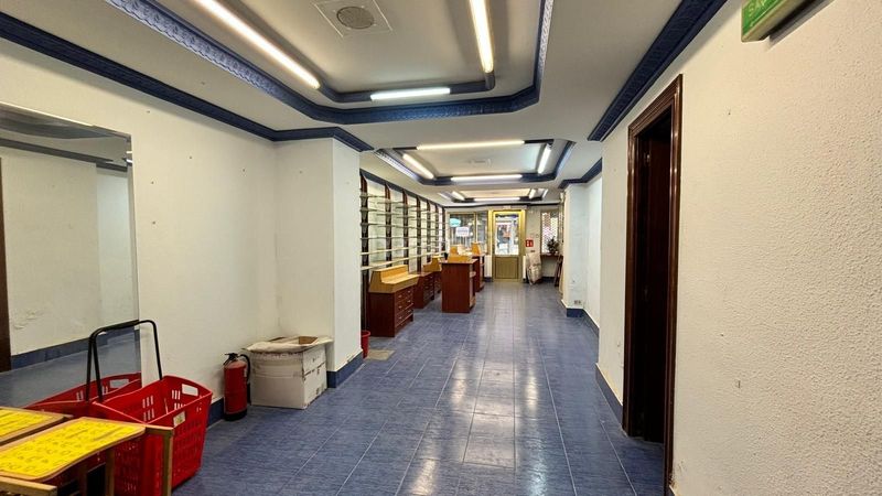 Foto ace2cf0d-a3c1-434a-9fc7-708f34d82de4. Lloguer local comercial a Llodio