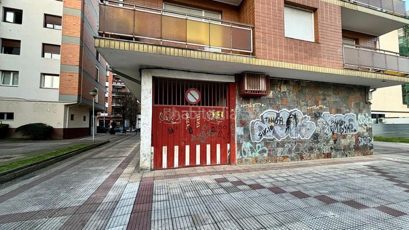Foto 1ea7cea0-3505-4e16-9e71-ac1c606f33bc. Parking coche en Llodio