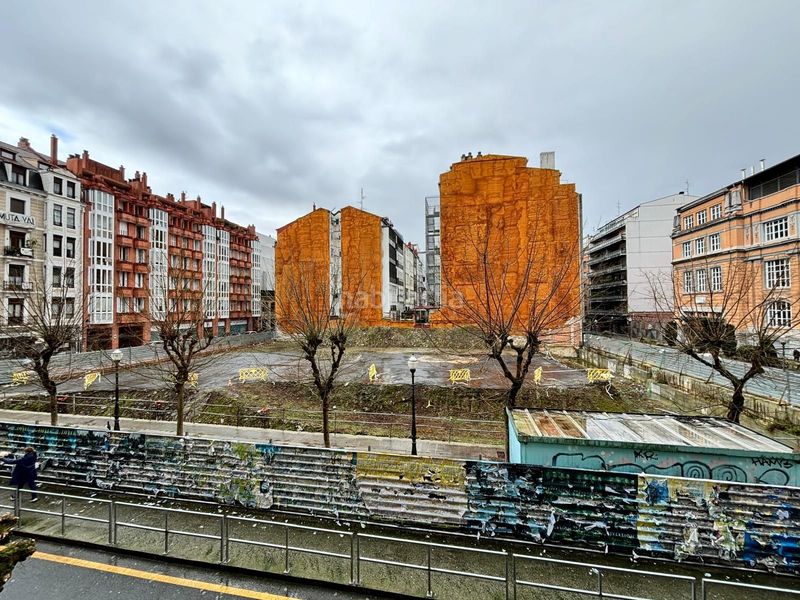 Foto 01a2dd47-768d-4e5e-81e8-4ec8f098d609. Flat in Abandoibarra - Guggenheim Bilbao