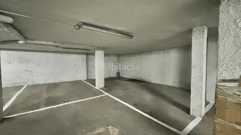 Foto aa696fde-41b5-49e4-ac68-87e859f5d768. Aparcament cotxe a Llodio