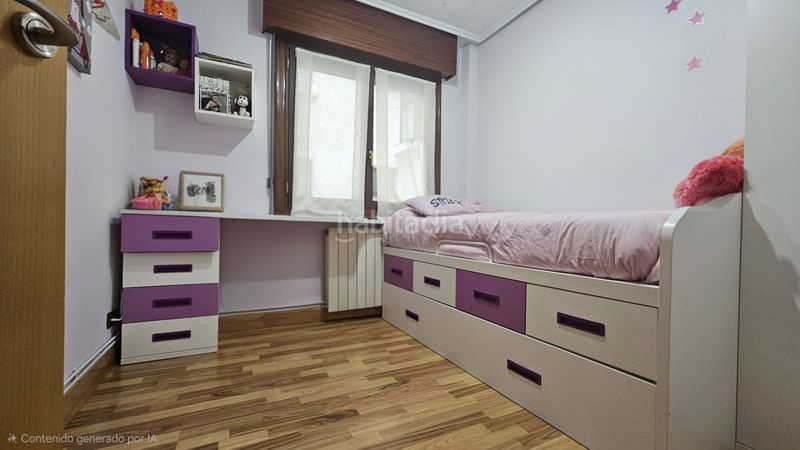 Foto a9fb542a-7d0d-4534-9a56-7c8d7756592a. Flat with heating in Llodio