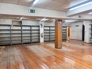 Geschftsraum in Carrer de la mare de du del carme 157. Locales stano con entrada a pie de calle