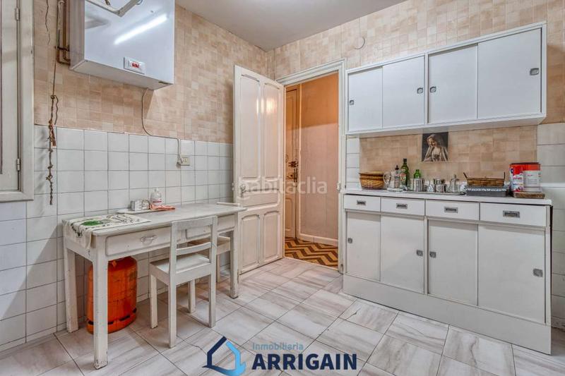 Foto b2938ffb-0786-4817-a77b-cce6aa92674b. Piso se vende piso en el centro en Área Romántica Donostia - San Sebastián