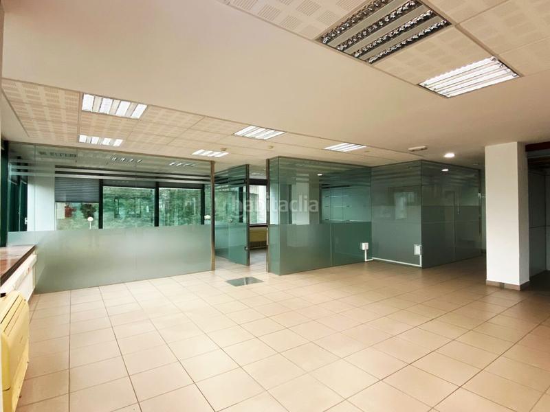 Foto cb7e2a34-e549-447d-849b-159a26099430. Büro mit heizung parking in Lasarte - Oria