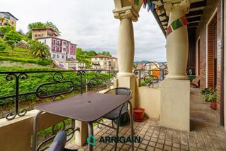Flat  Ategorrieta hiribidea. Gran piso con terraza al sur en venta en gros en edificio de hor