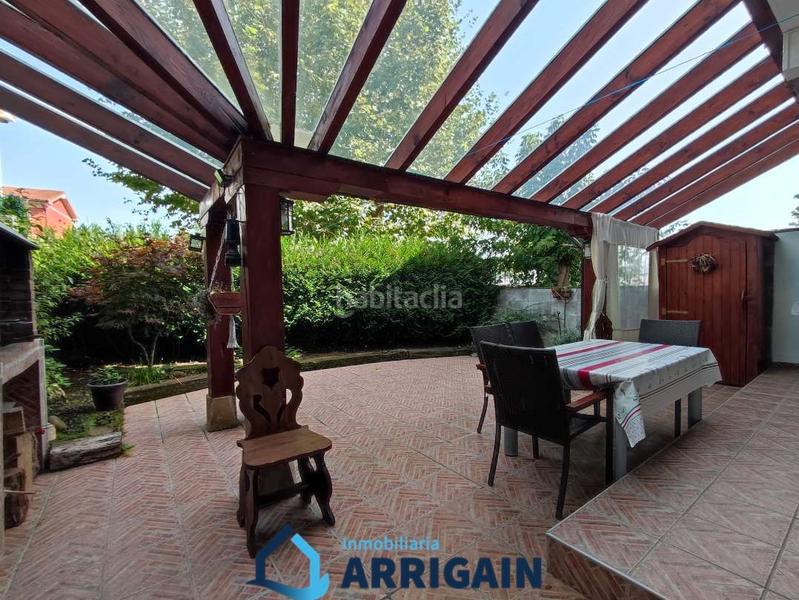 Foto 0b9d852a-e902-4dc7-a712-0b5d1f0ea985. Casa a schiera con riscaldamento piscina in Miracruz Donostia - San Sebastián