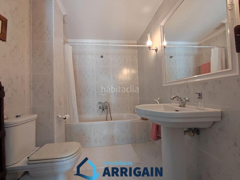 Foto 3756c0f8-5331-45c0-9279-bea65233aac4. Casa a schiera con riscaldamento piscina in Miracruz Donostia - San Sebastián