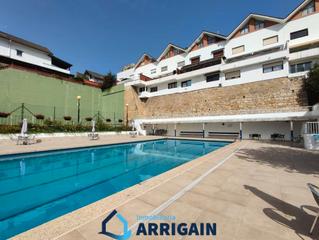 Casa adossada  Montesol etxetaldea. Chalet adosado en venta.