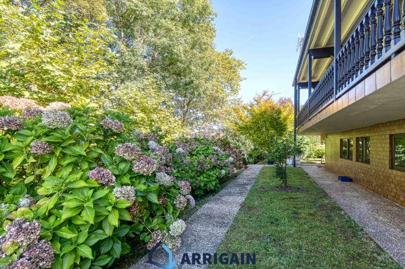 Foto d32493e2-f6d1-4d77-b4ab-e7c95d84ea77. Maison avec chauffage parking dans Igeldo Donostia - San Sebastián
