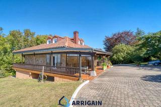 Haus  Marabieta. Bonita villa individual en venta en igeldomarabieta