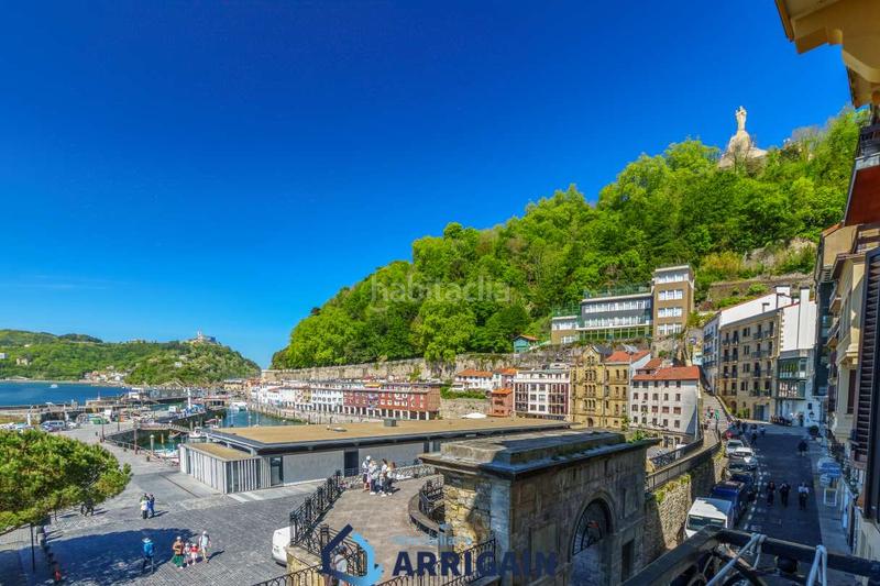 Foto 2c01bcdb-cd1c-4dbb-9508-f940b8a3d52f. Appartement avec chauffage dans Parte Vieja Donostia - San Sebastián