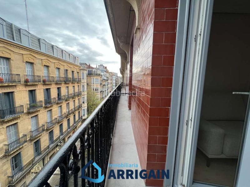 Foto c4573596-9008-4632-8e4c-072869b4b3a6. Lloguer pis amb calefacció a Área Romántica Donostia - San Sebastián