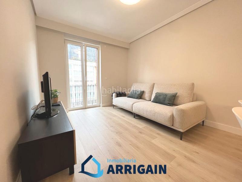 Foto 276f7776-71cb-4c7e-a8f3-2f27e0721c31. Rent flat with heating in Área Romántica Donostia - San Sebastián