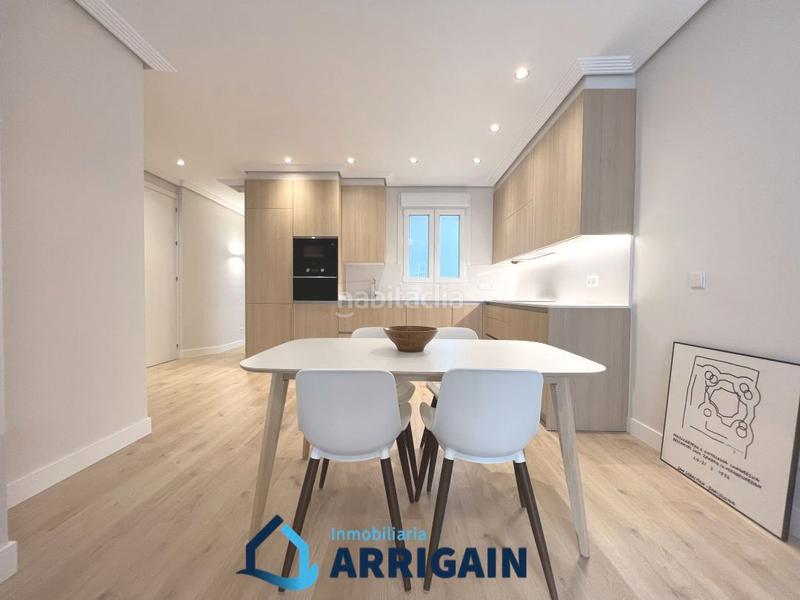 Foto 664187c1-2366-4ce5-9821-1b982f4f8222. Rent flat with heating in Área Romántica Donostia - San Sebastián