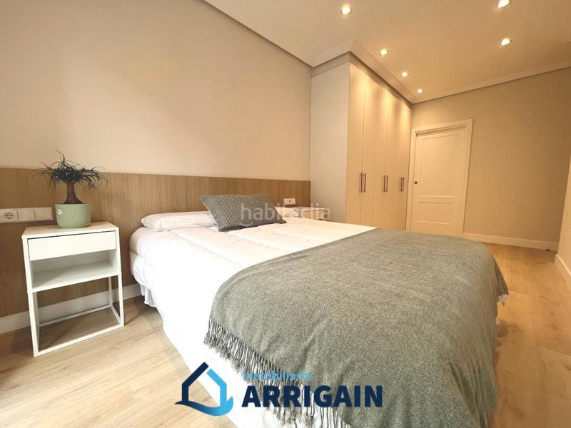 Foto 9177e486-8bd7-4c3d-8c42-f186fbdfca82. Rent flat with heating in Área Romántica Donostia - San Sebastián