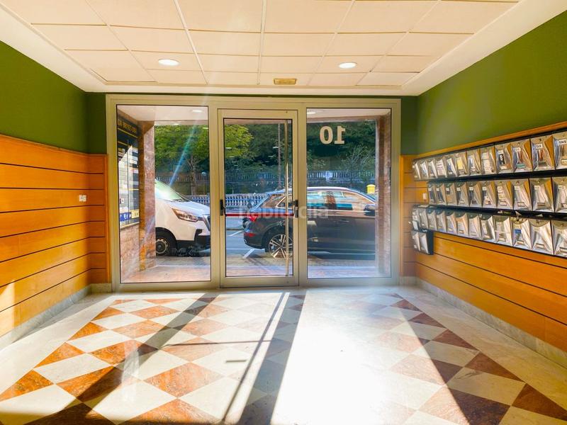 Foto 4c46dde3-af5d-4dc0-8e3d-b50917730366. Büro in Lasarte - Oria