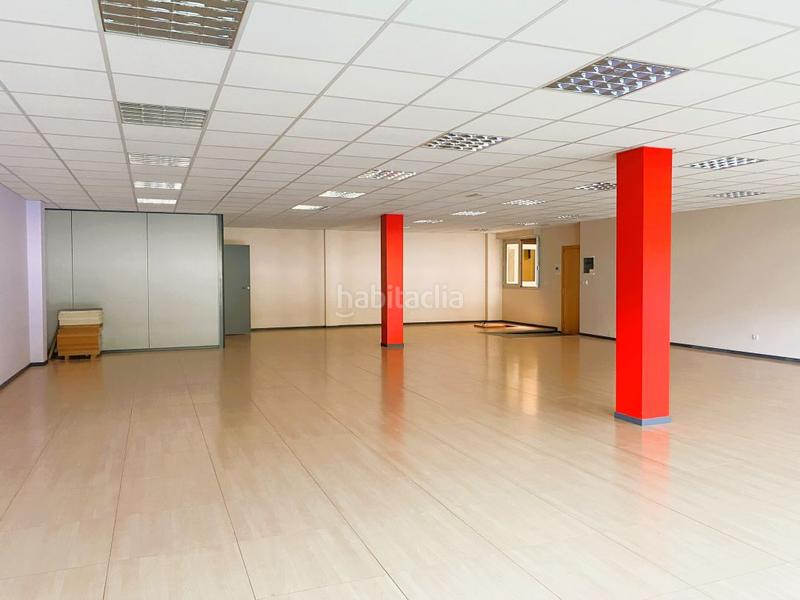 Foto f02967e3-df5d-498b-a8e4-e24125bc892b. Büro in Lasarte - Oria