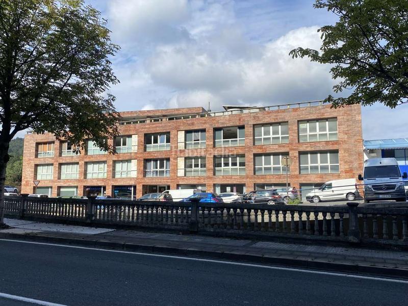 Foto f1af634f-d08f-4742-bb22-d4182d65216a. Büro in Lasarte - Oria