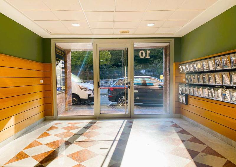 Foto f3a74744-542a-438a-aed0-44313860944d. Büro in Lasarte - Oria